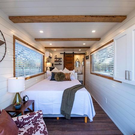 New The Lone Star Shipping Container Villa Fredericksburg Luaran gambar
