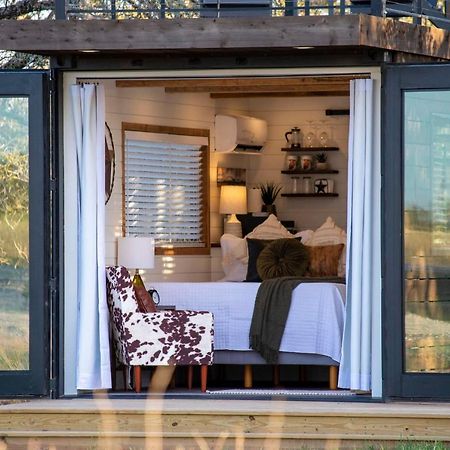 New The Lone Star Shipping Container Villa Fredericksburg Luaran gambar