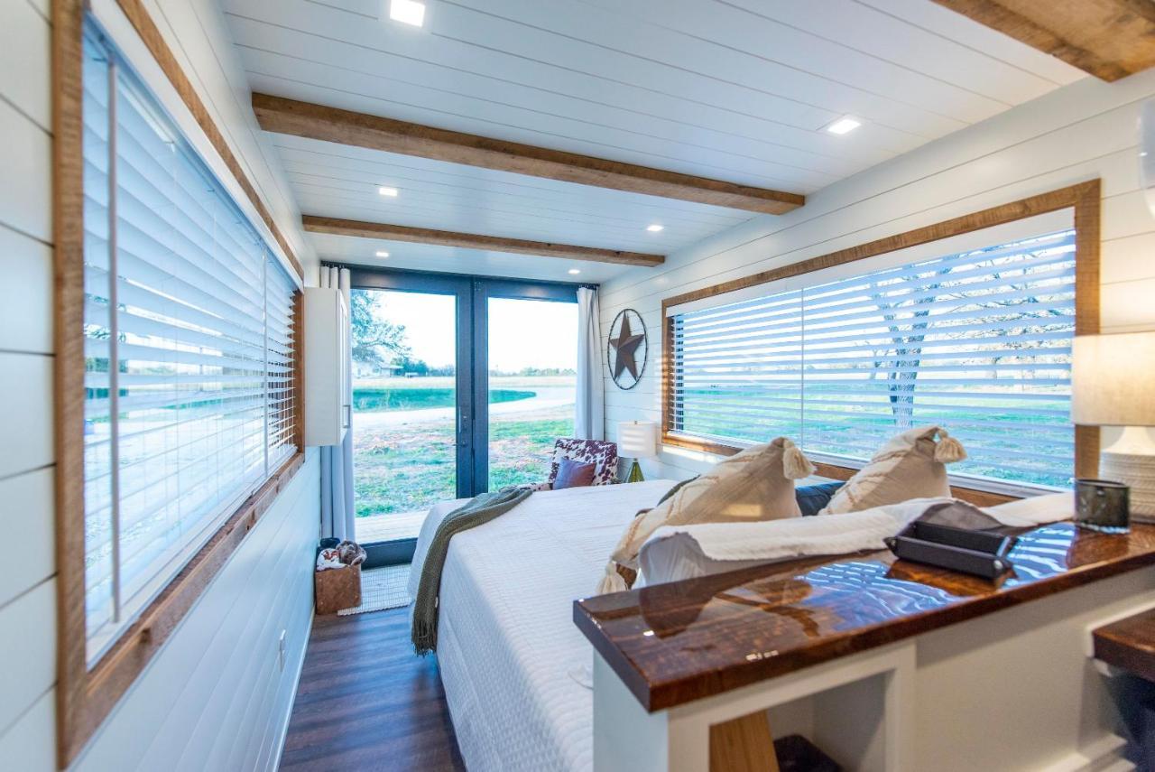New The Lone Star Shipping Container Villa Fredericksburg Luaran gambar