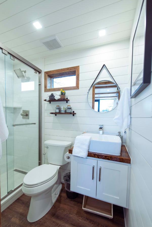 New The Lone Star Shipping Container Villa Fredericksburg Luaran gambar